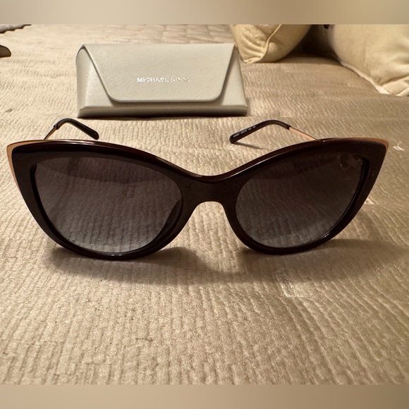 Michael Kors South Hampton Sunglasses - Picture 2 of 8